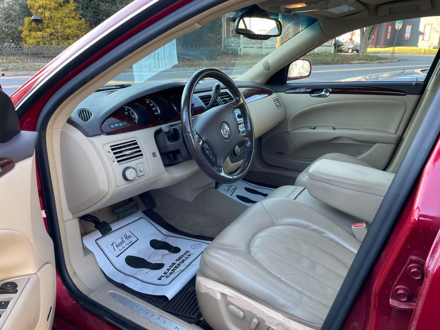 2011 Buick Lucerne CXL Premium (1G4HJ5EMXBU) with an 3.9L V6 OHV 12V engine, 4-Speed Automatic transmission, located at 101 N. Main Street, Muncy, PA, 17756, (570) 546-5462, 41.207691, -76.785942 - Photo#4